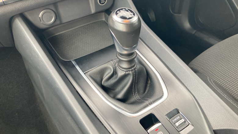 Nissan Qashqai 1.3 DiG-T MH 158 Acenta Premium 5dr Petrol Hatchback